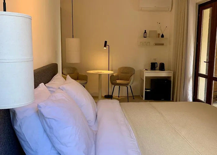 Residenza Marrone 4*